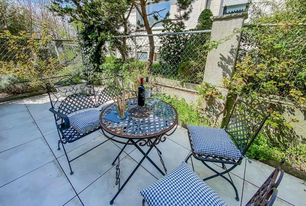 Stylisches Apartment Mit Terrasse In Der Altstadt Von Donauwoerth Ngoại thất bức ảnh