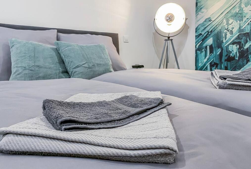 Stylisches Apartment Mit Terrasse In Der Altstadt Von Donauwoerth Ngoại thất bức ảnh